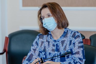 Депутаты готовятся к заседанию ЗС